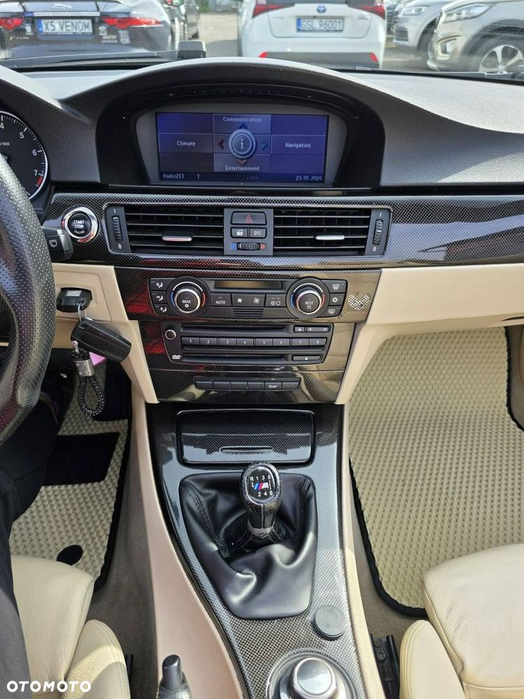 BMW Seria 3 320i Edition Exclusive - 24