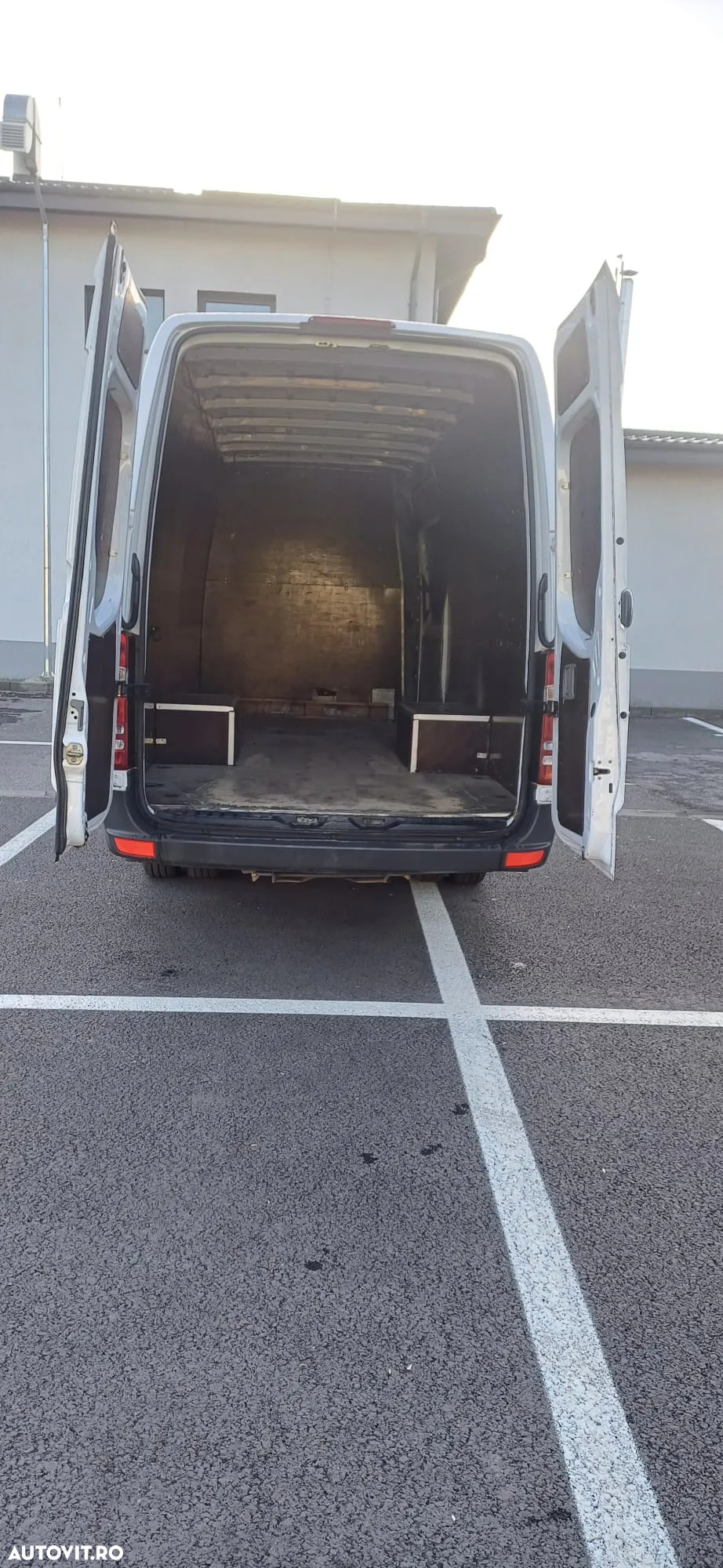 Mercedes-Benz Sprinter - 5