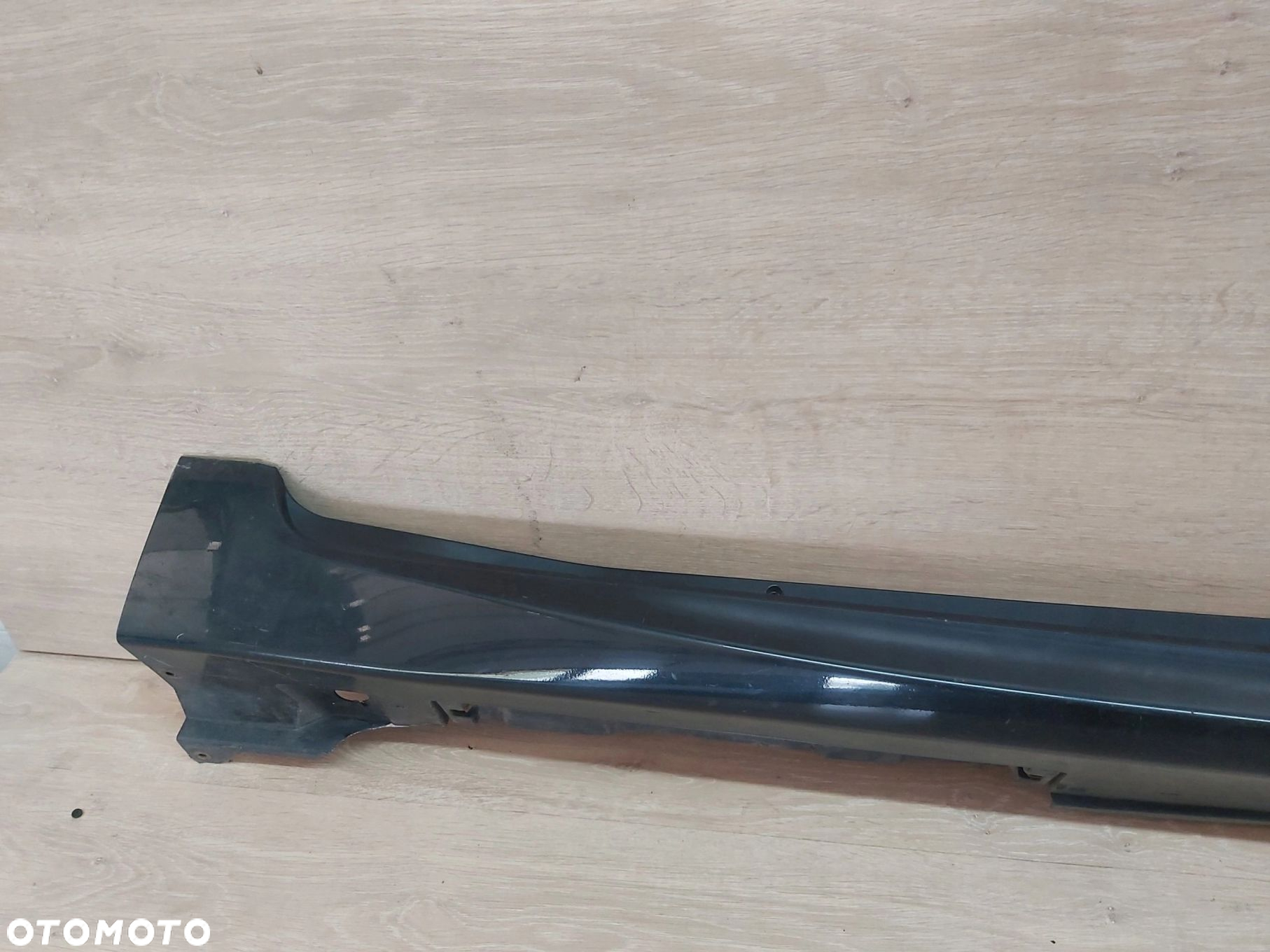 Toyota Avensis T27 LIFT 15 - 18r listwa progowa prawa nakładka progu - 5