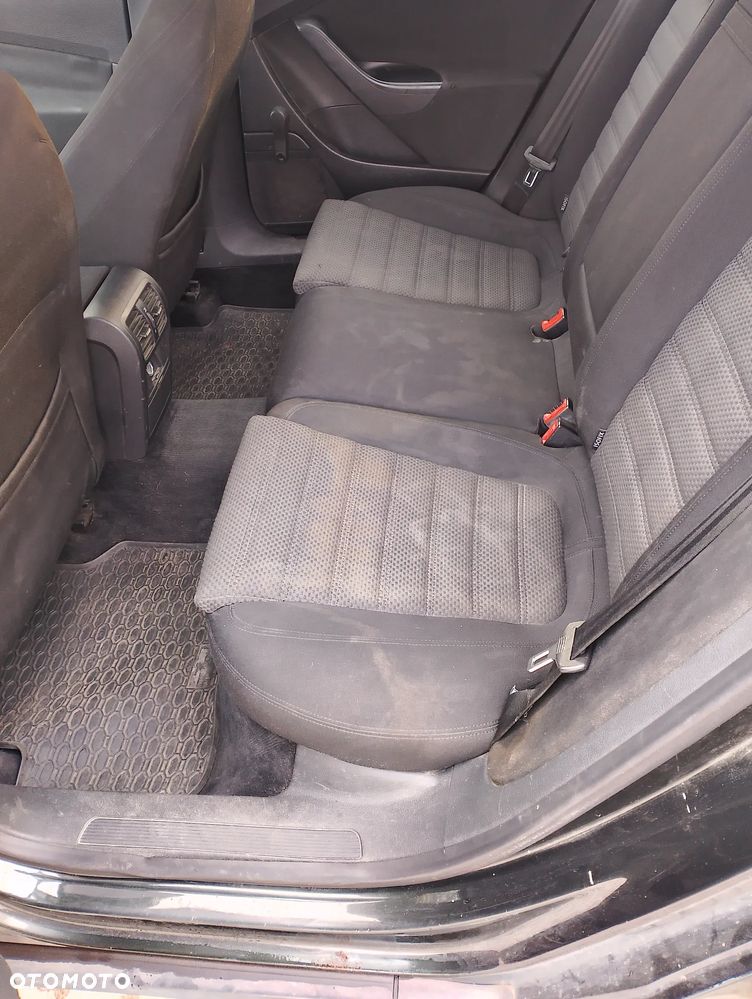 Volkswagen Passat 1.9 TDI DPF Comfortline - 14