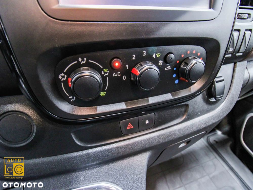 Renault Trafic - 24