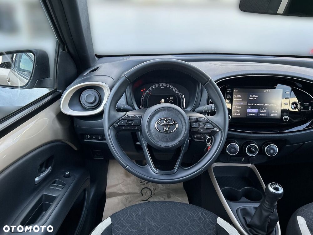 Toyota Aygo X - 10