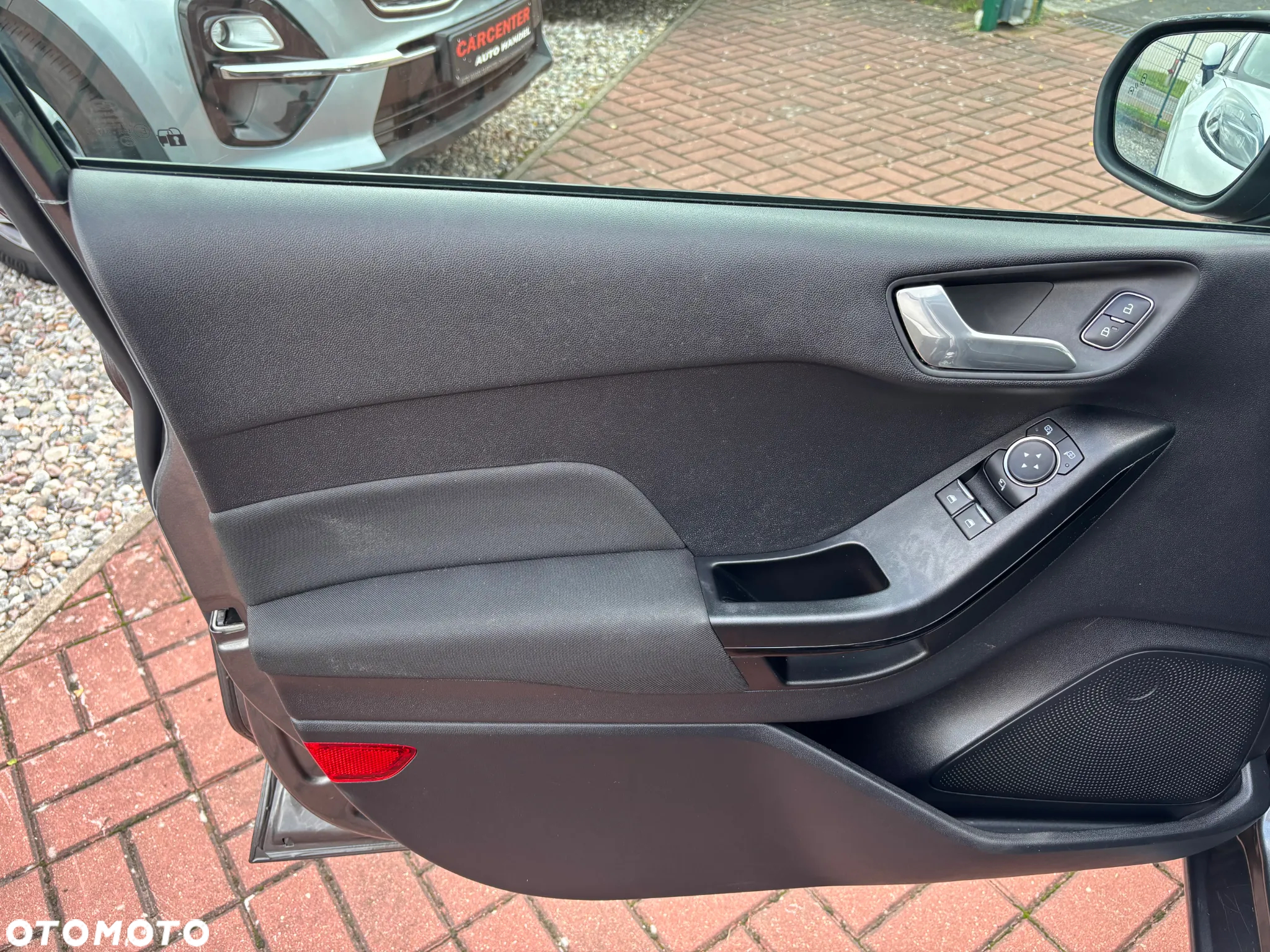Ford Fiesta 1.0 EcoBoost S&S COOL&CONNECT - 18