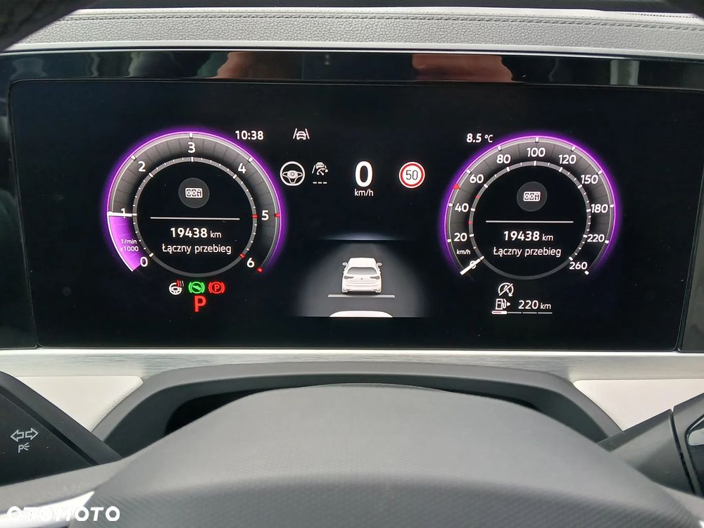 Volkswagen Passat Variant 2.0 TDI SCR Elegance DSG - 13