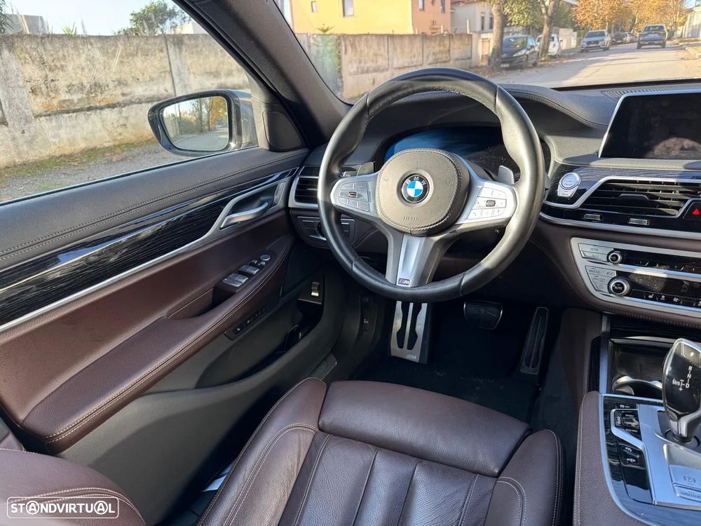 BMW 740 d xDrive Pack M Auto - 1