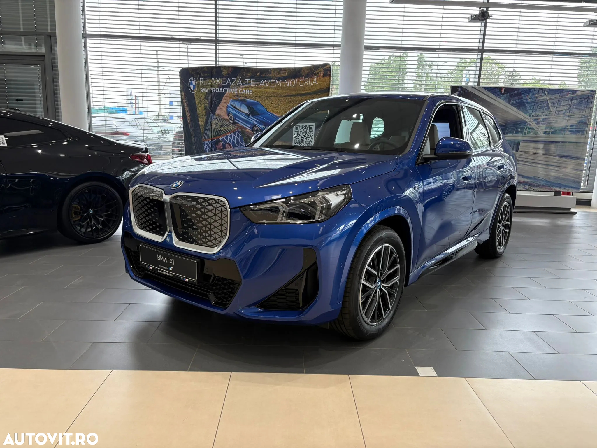 BMW iX1 eDrive20 M Sportpaket - 2