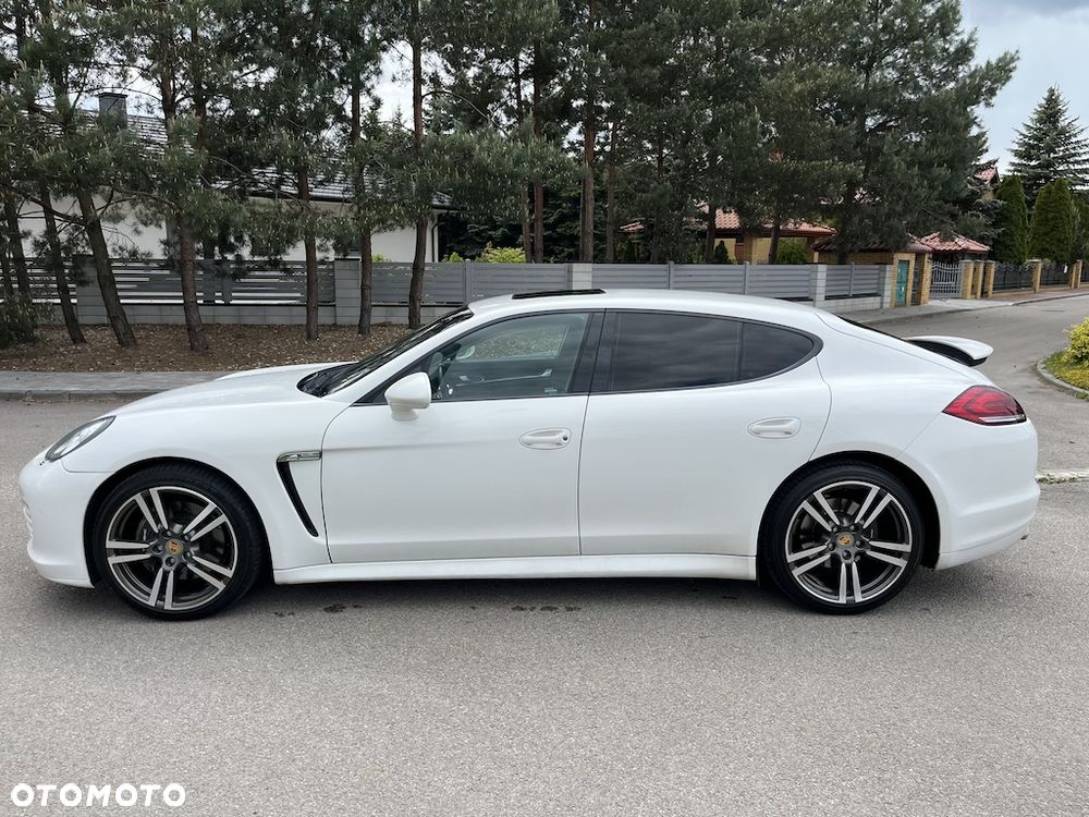 Porsche Panamera Edition - 3
