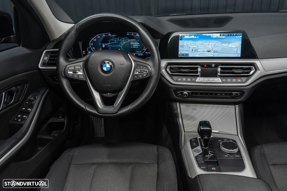 BMW 318 d Aut. Sport Line - 7