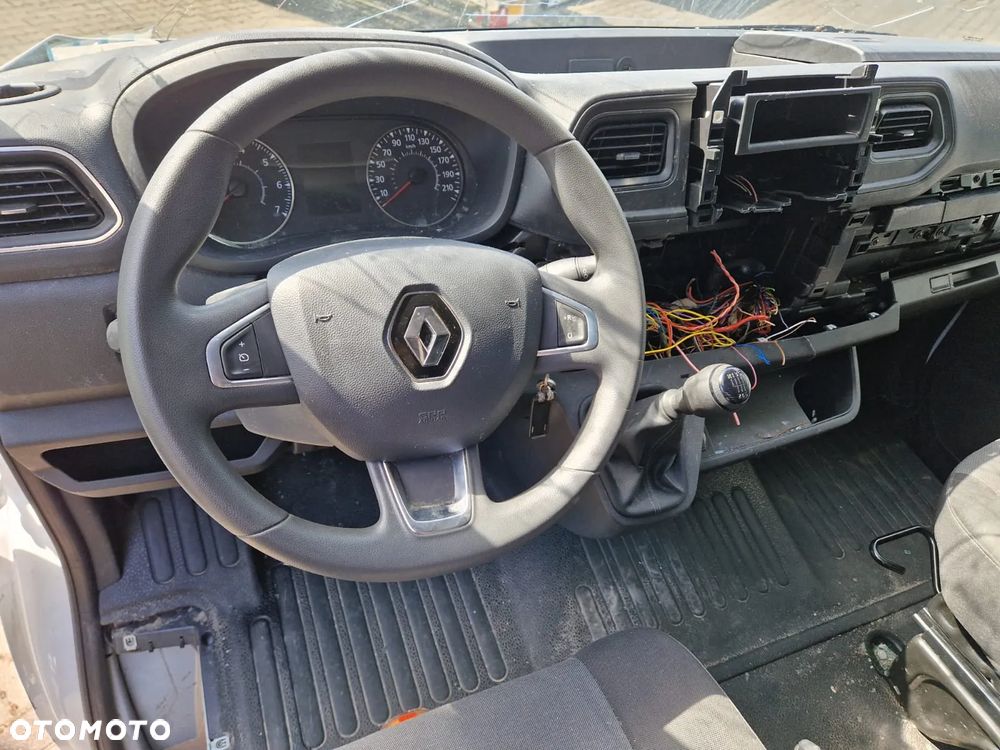 Renault Master - 15