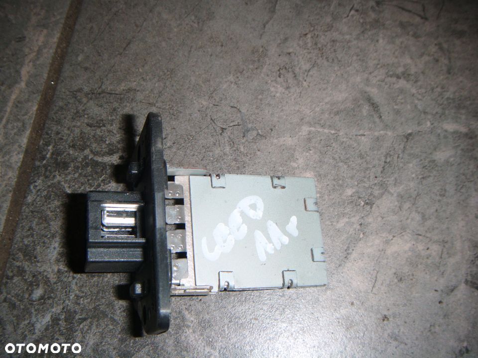 kia ceed 1 lift 11r opornica- rezystor ogrzewania - 1