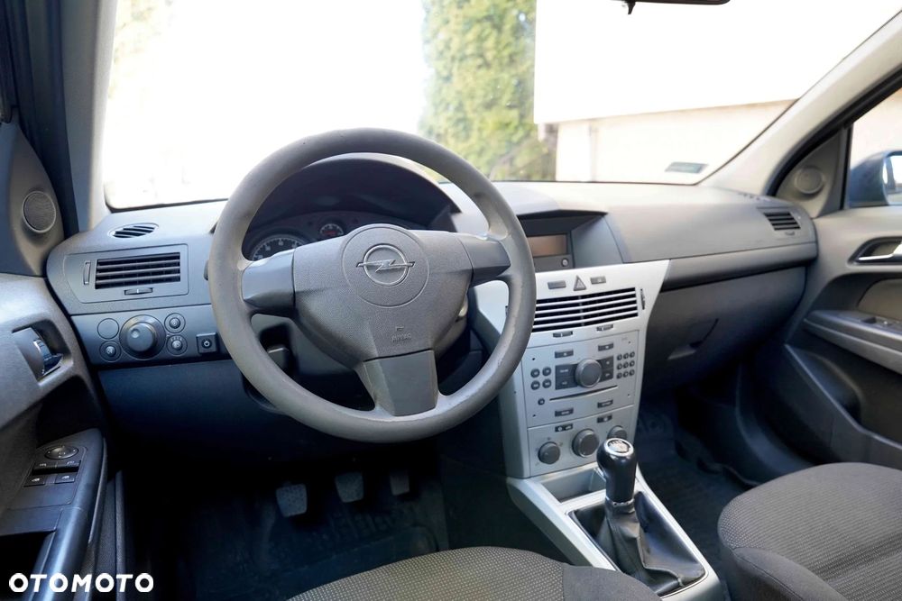 Opel Astra 1.6 - 11