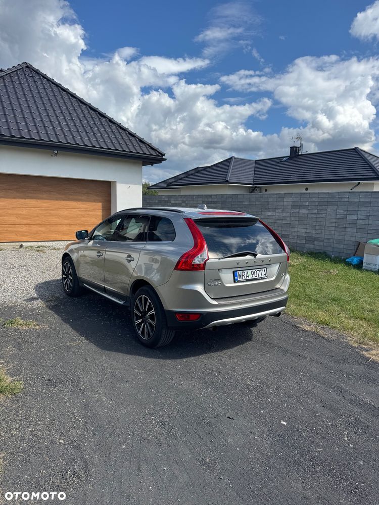 Volvo XC 60 D4 Momentum - 3