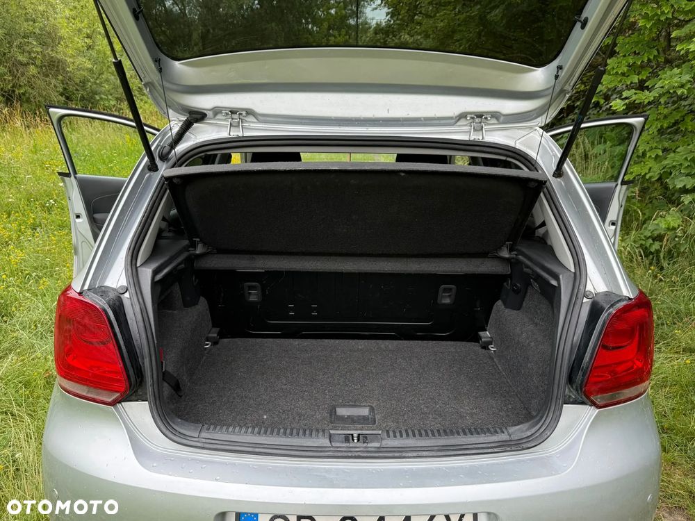 Volkswagen Polo 1.6 TDI DPF Highline - 12