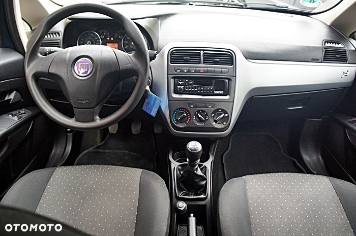 Fiat Punto 1.2 16V Dynamic - 20