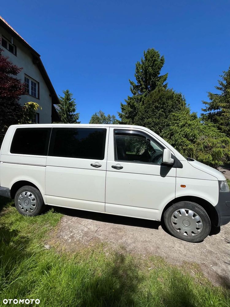 Volkswagen Transporter - 1
