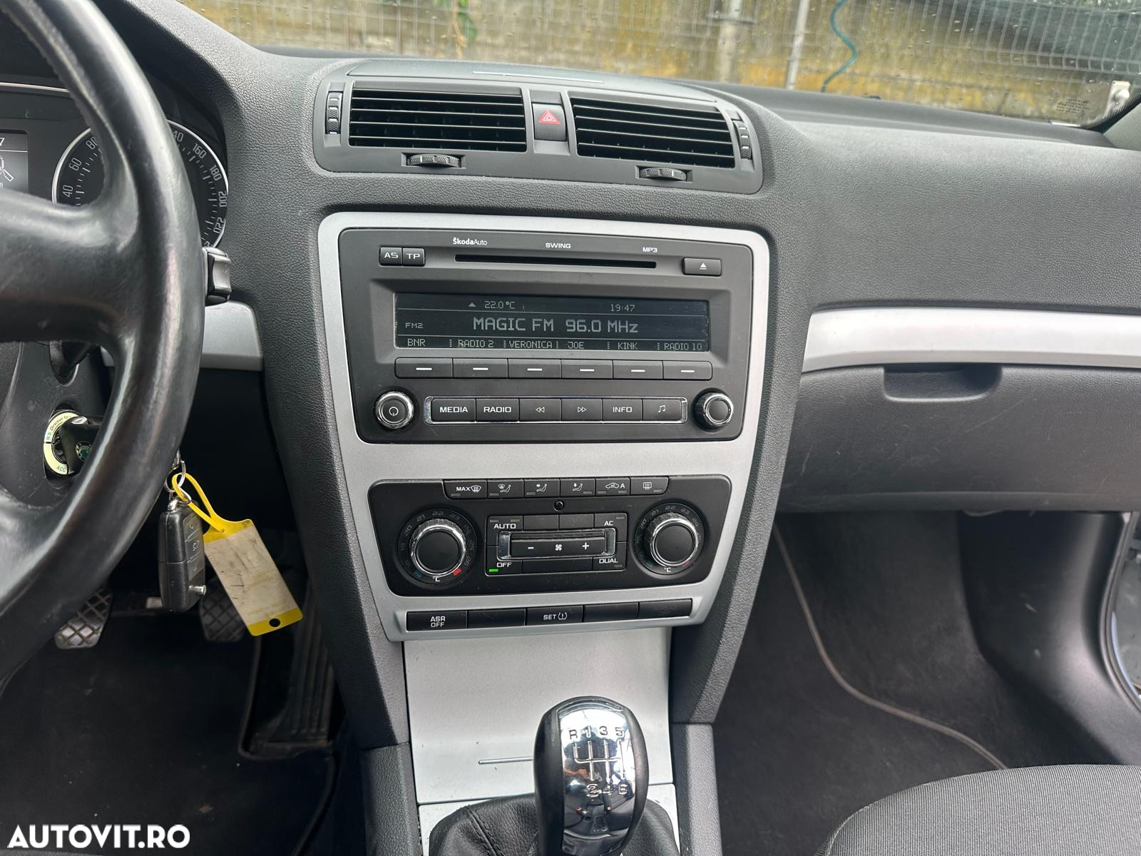 Skoda Octavia 1.4 TSI Ambition - 11