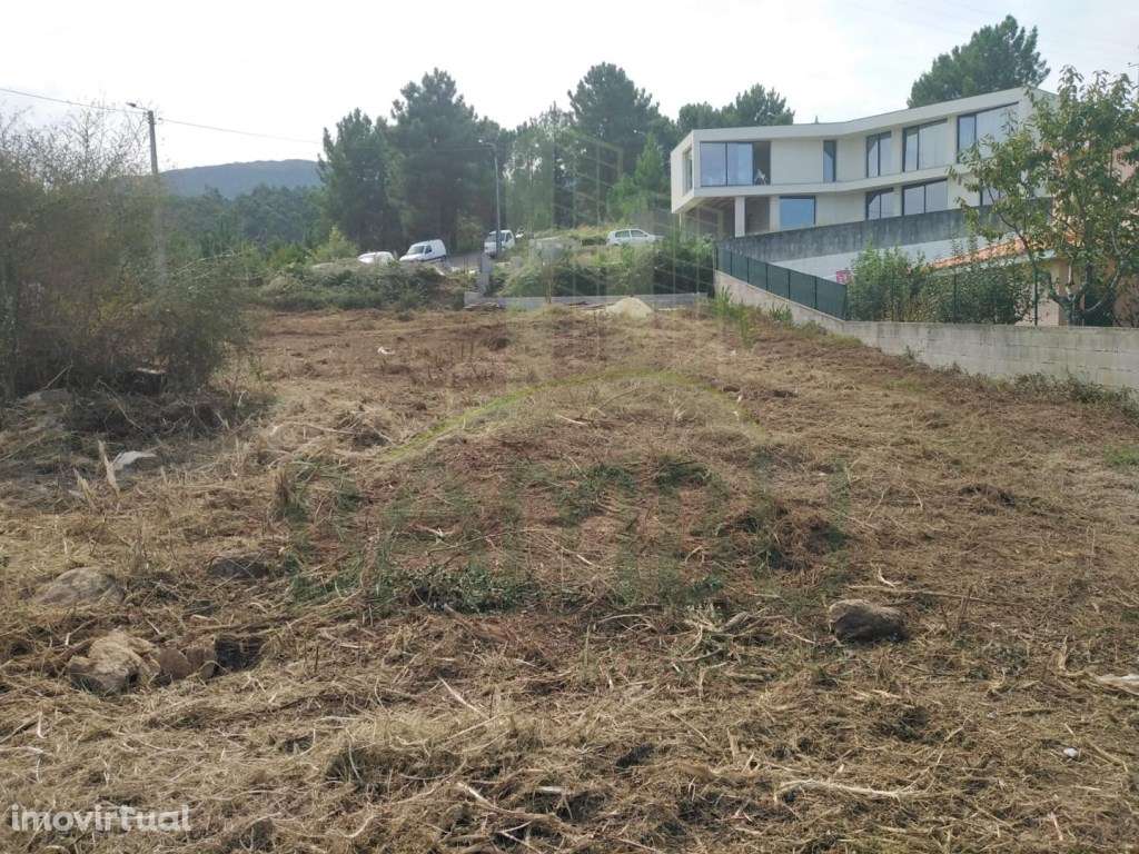 Terreno para construção em Nogueira - Grande imagem: 3/9