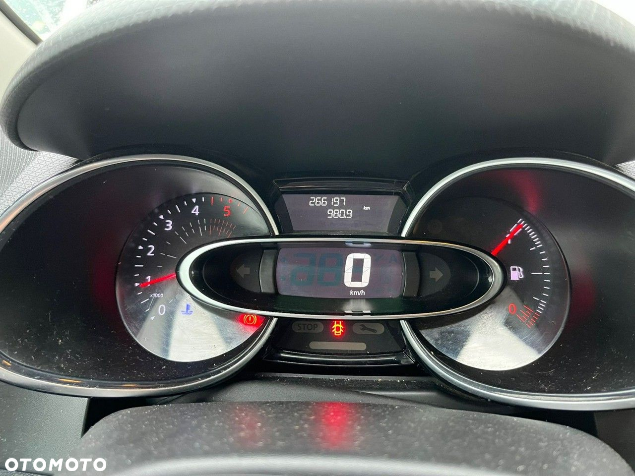 Renault Clio - 12