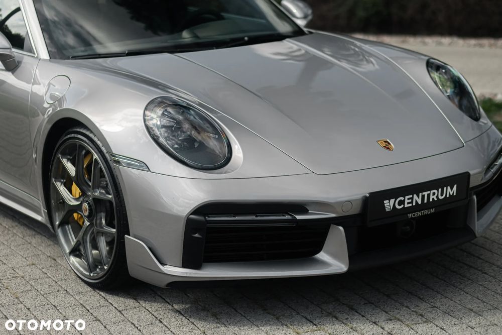 Porsche 911 Turbo S - 8