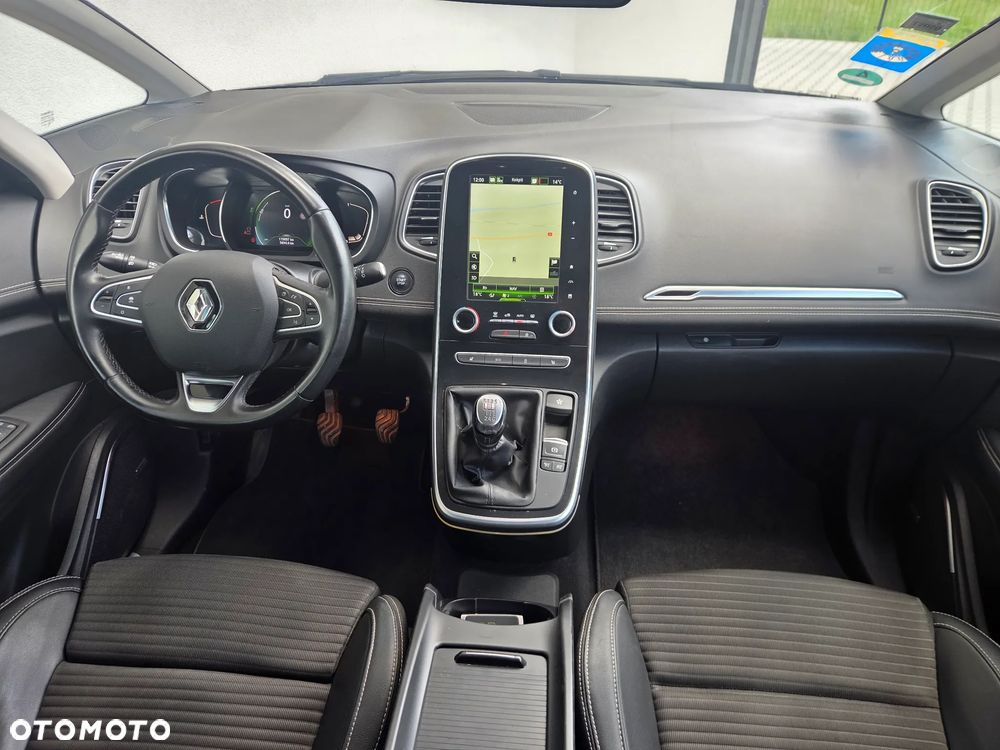 Renault Scenic - 10