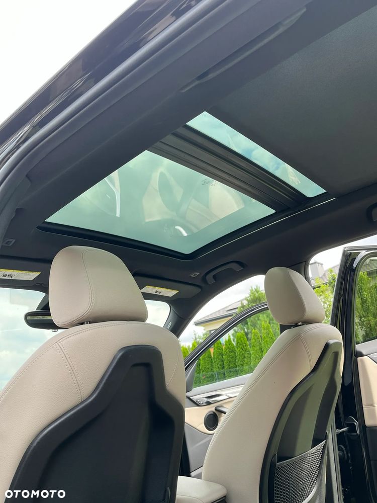 BMW X1 xDrive25i Sport Line - 11