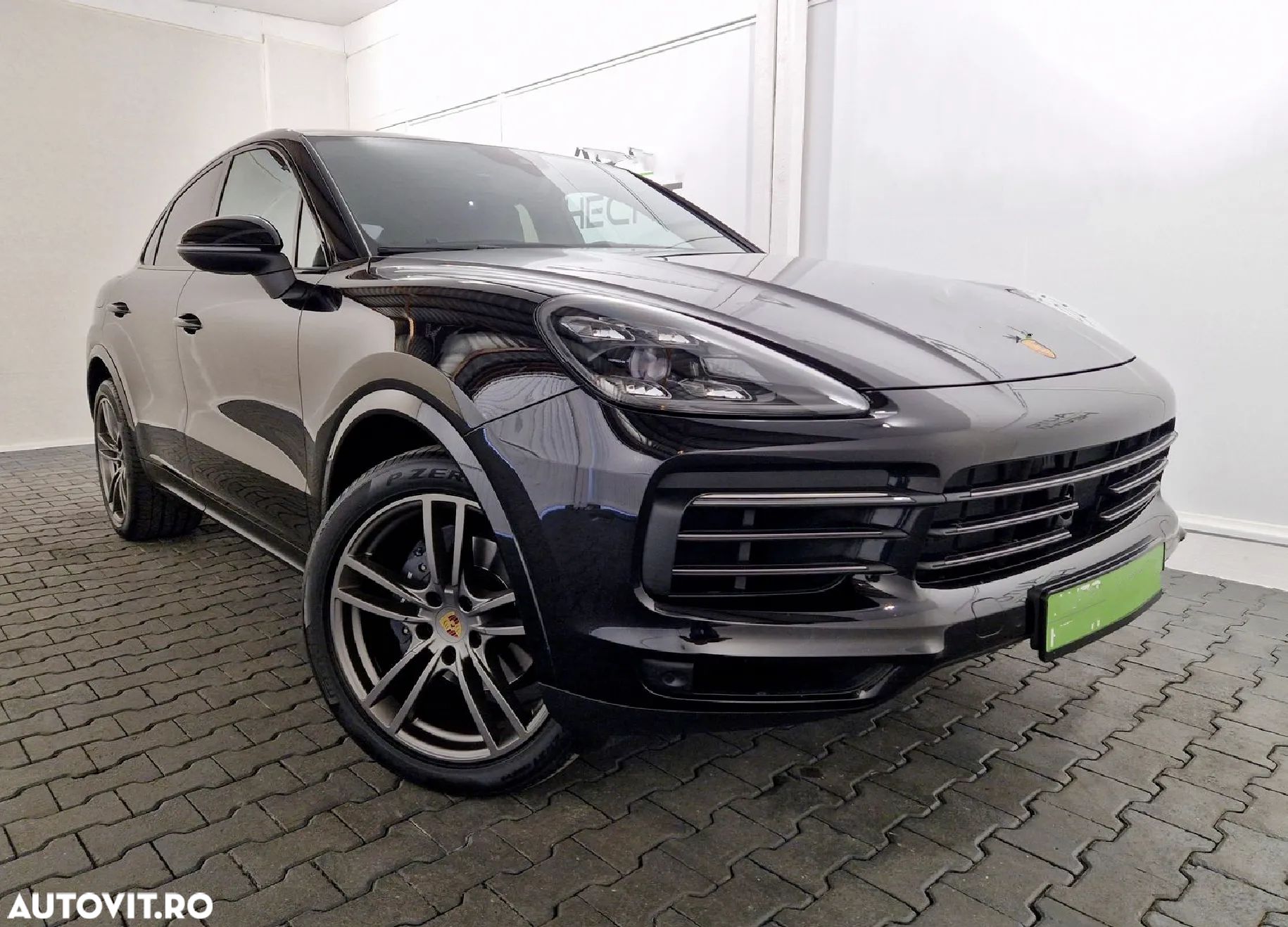 Porsche Cayenne Coupe - 1