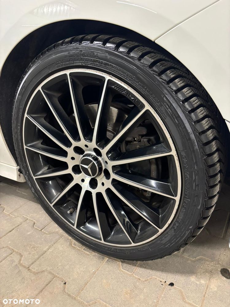 Mercedes-Benz CLA 200 d 4-Matic AMG Line 8G-DCT - 4