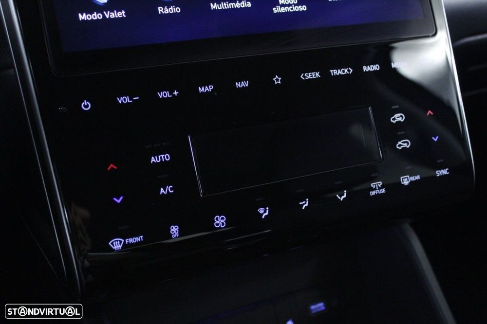 Hyundai Tucson 1.6 CRDi Vanguard - 29