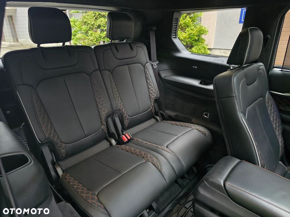 Jeep Grand Cherokee - 17