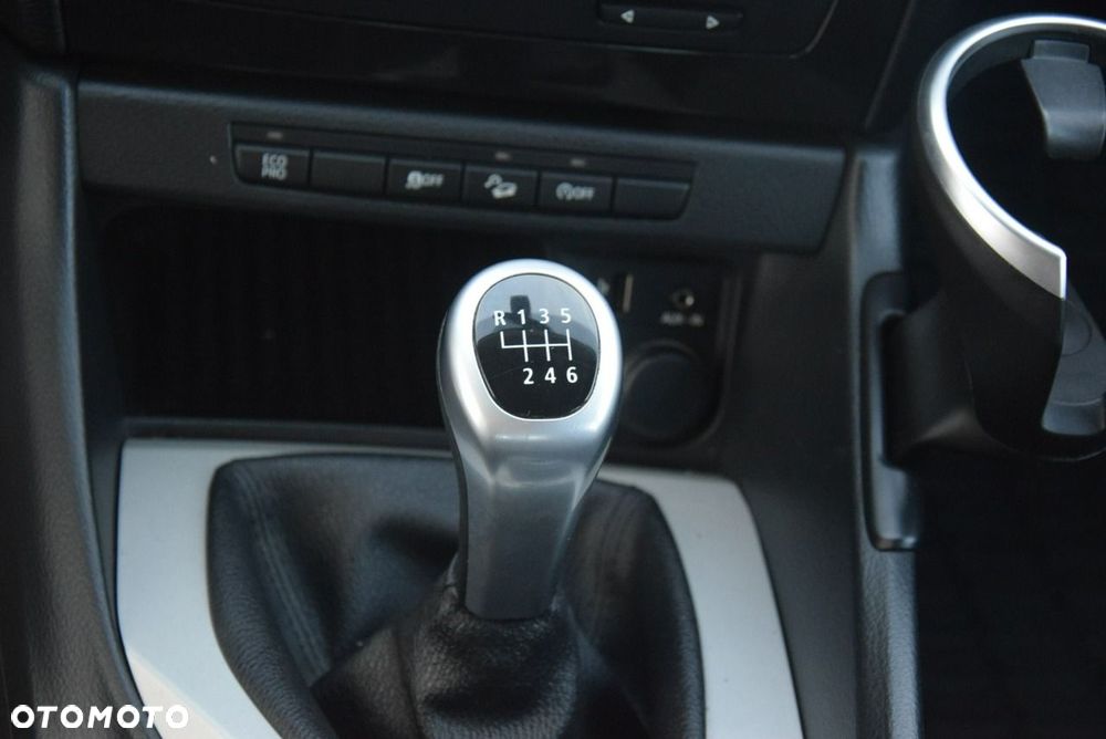 BMW X1 xDrive18d - 27
