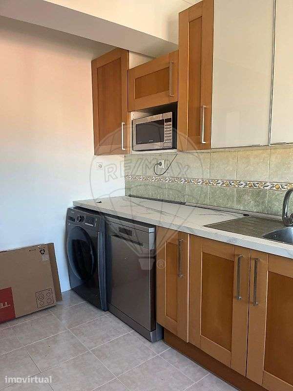 Apartamento T2 para arrendamento - Grande imagem: 2/11