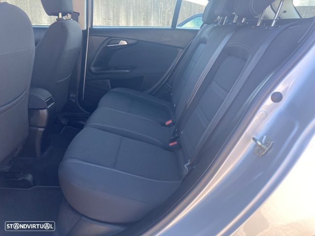 Fiat Tipo 1.3 MultiJet Life - 28