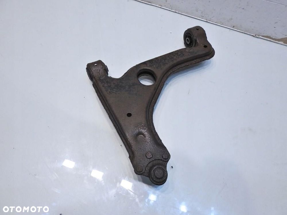 WAHACZ PRAWY PRZÓD OPEL ASTRA III H 1.6 16V - 5