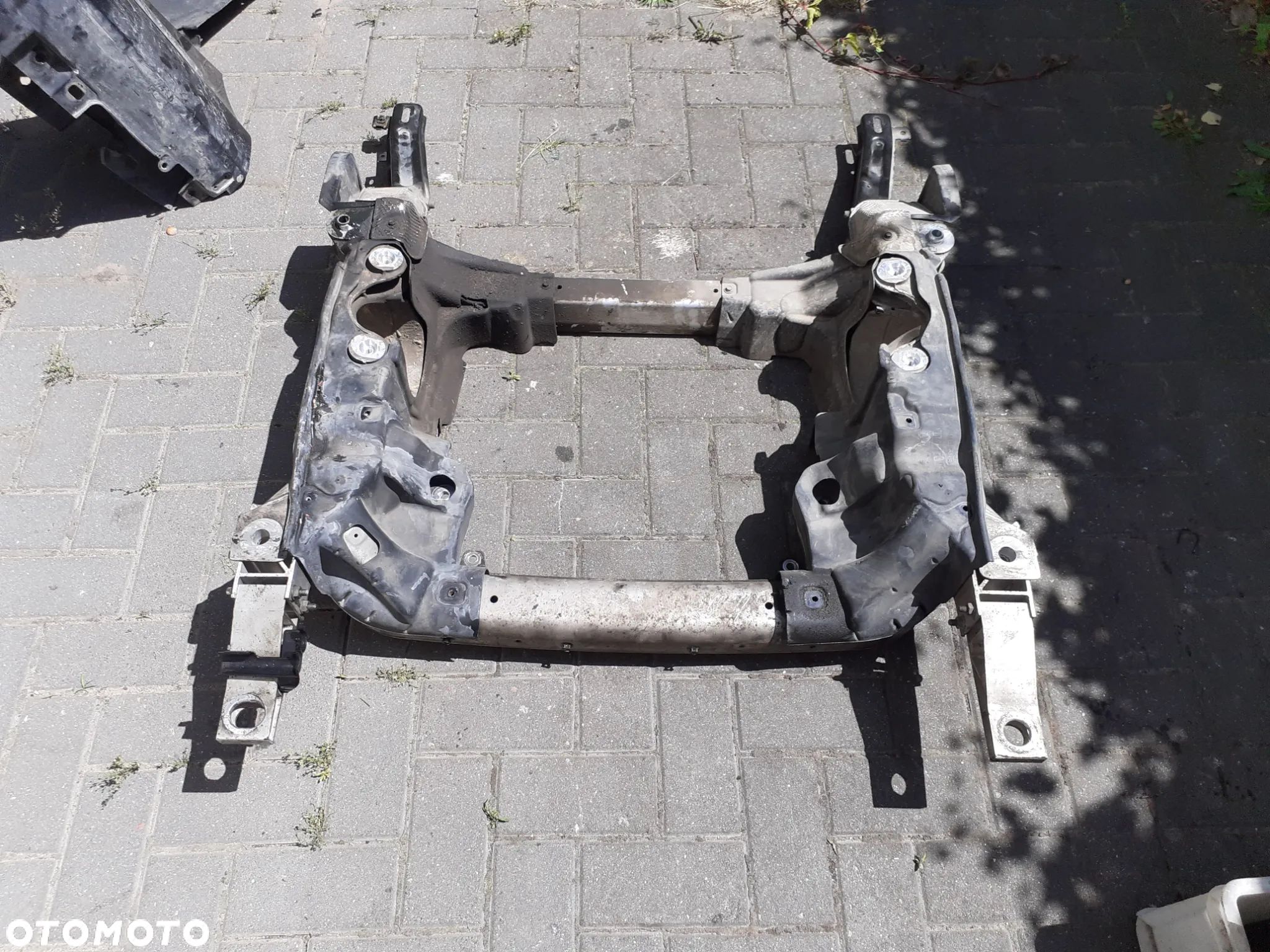 Mercedes W222 W217 Wózek Przedni Sanki 4Matic 5.0 - 1