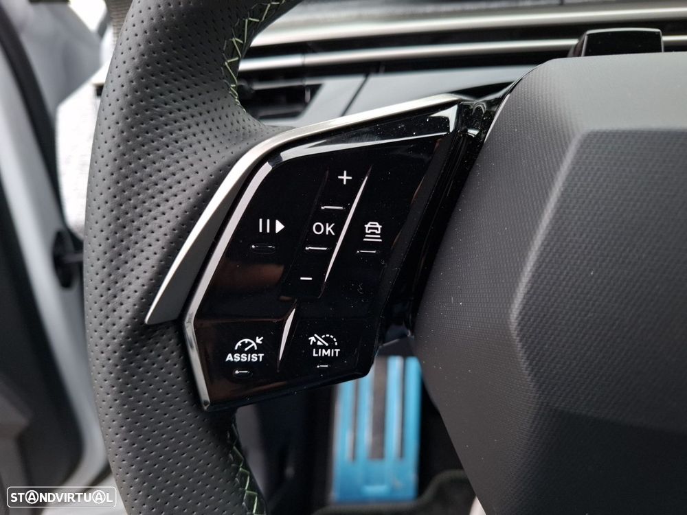 Peugeot 3008 1.6 Plug-in Hybrid GT e-DCS7 - 18