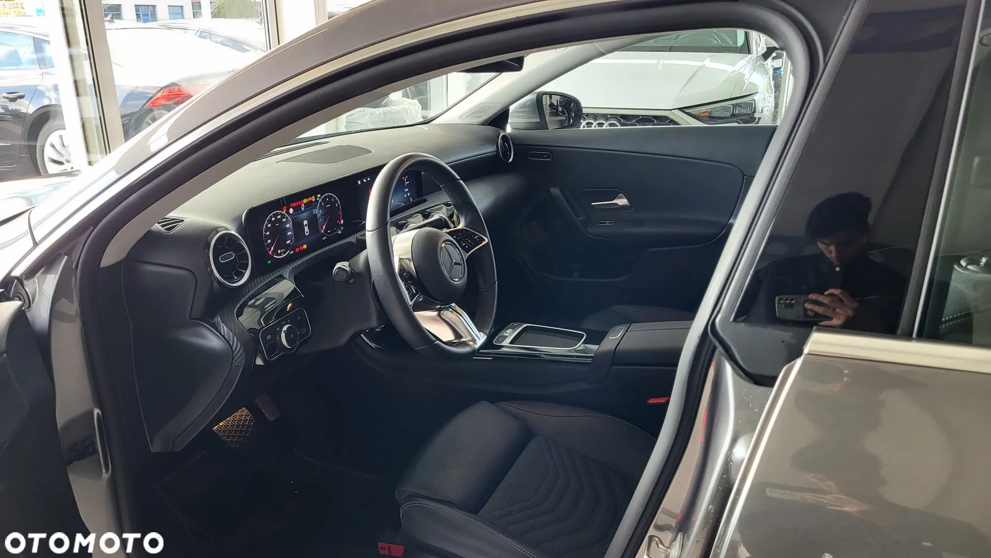 Mercedes-Benz CLA 200 7G-DCT - 13