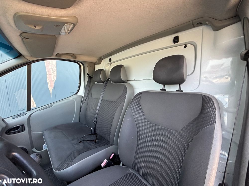 Opel Vivaro - 14