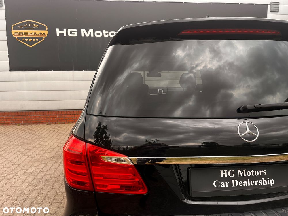 Mercedes-Benz GL - 12