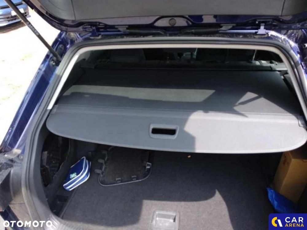 Volkswagen Golf - 26