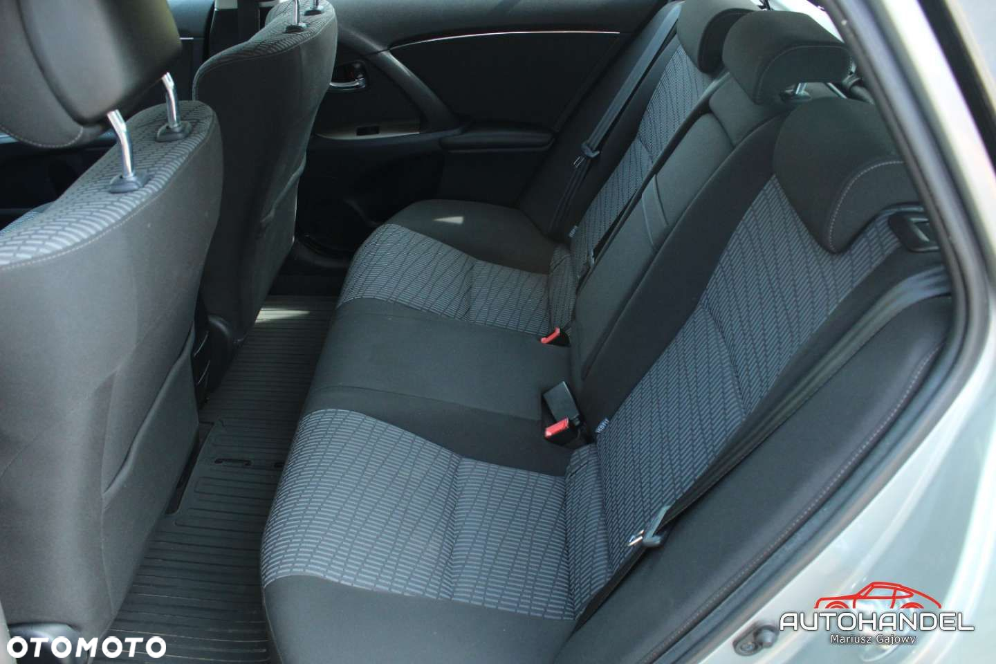 Toyota Avensis - 19
