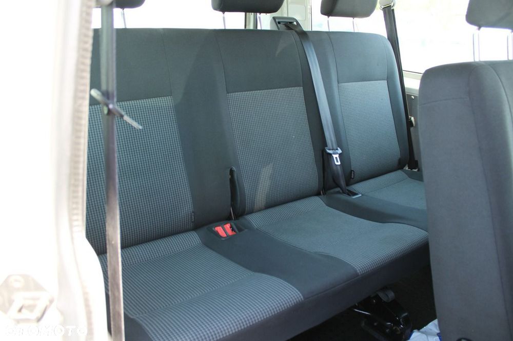 Volkswagen Transporter - 23