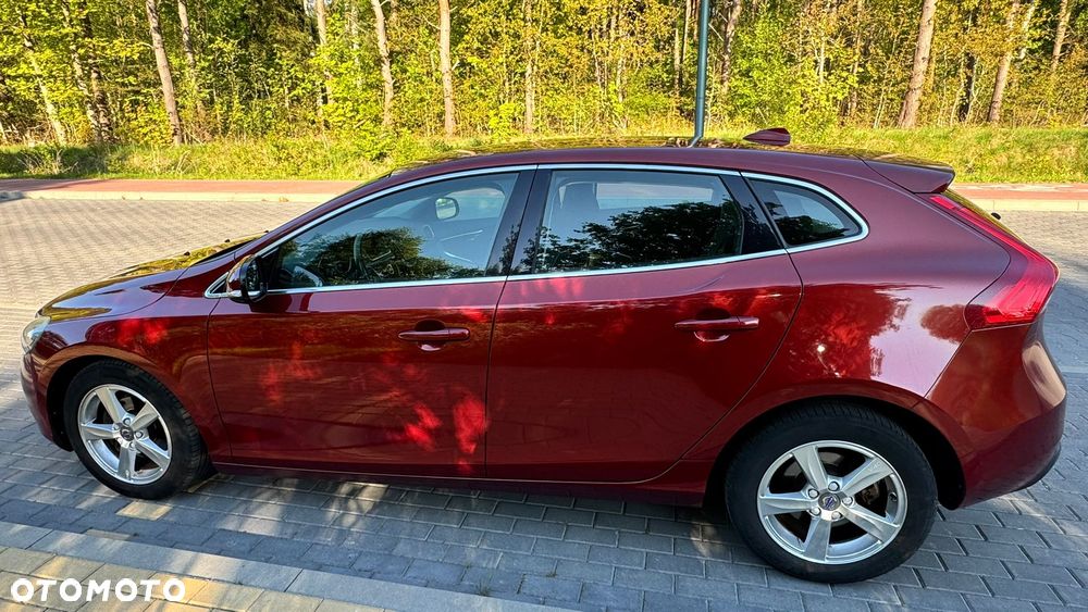 Volvo V40 D2 Momentum - 24