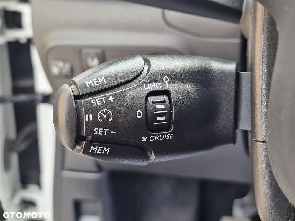 Citroën C3 Pure Tech 110 S&S SHINE - 11