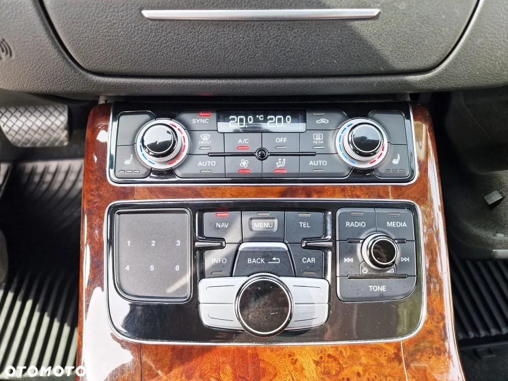 Audi A8 - 33