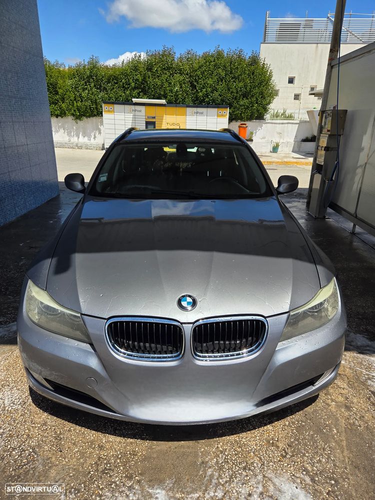BMW 320 d Sport - 1
