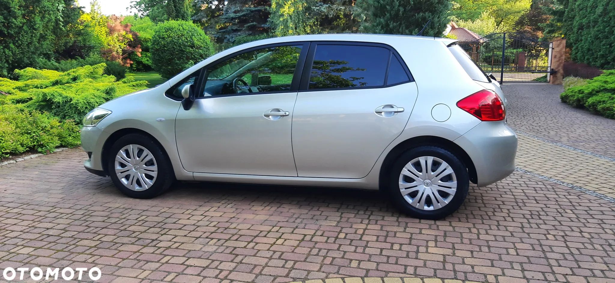 Toyota Auris - 5