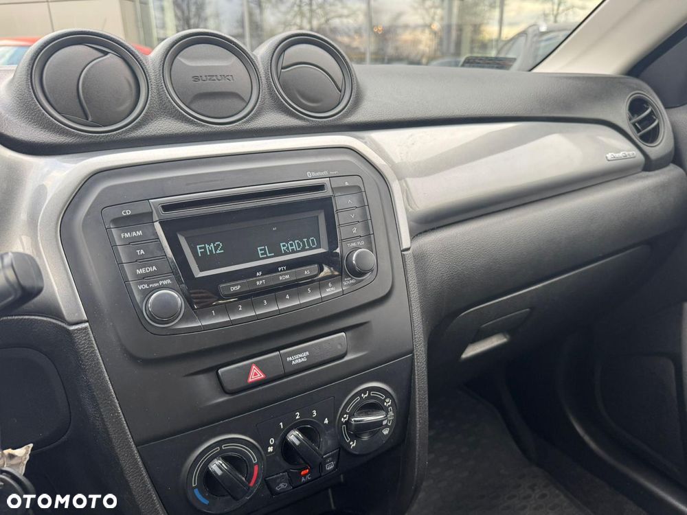 Suzuki Vitara 1.6 Comfort 4WD - 10