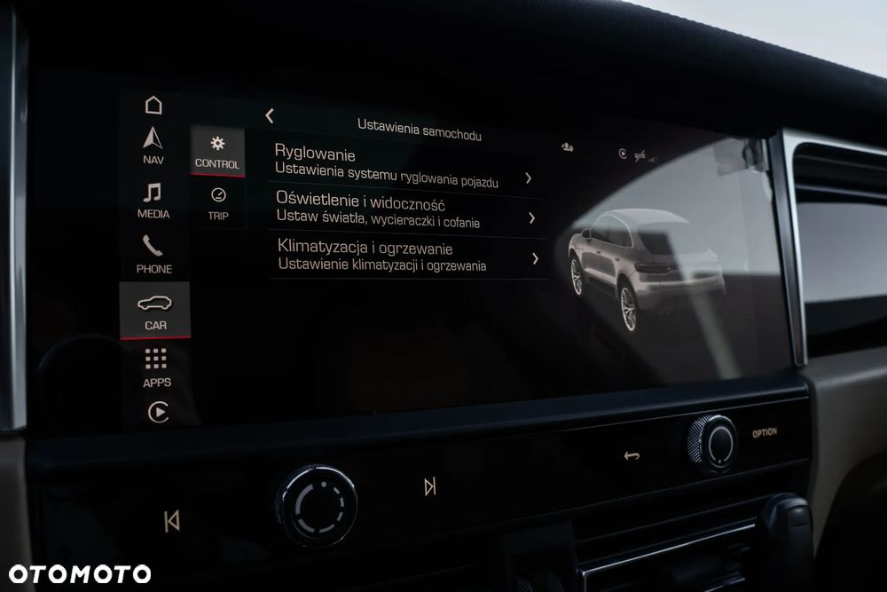 Porsche Macan - 37