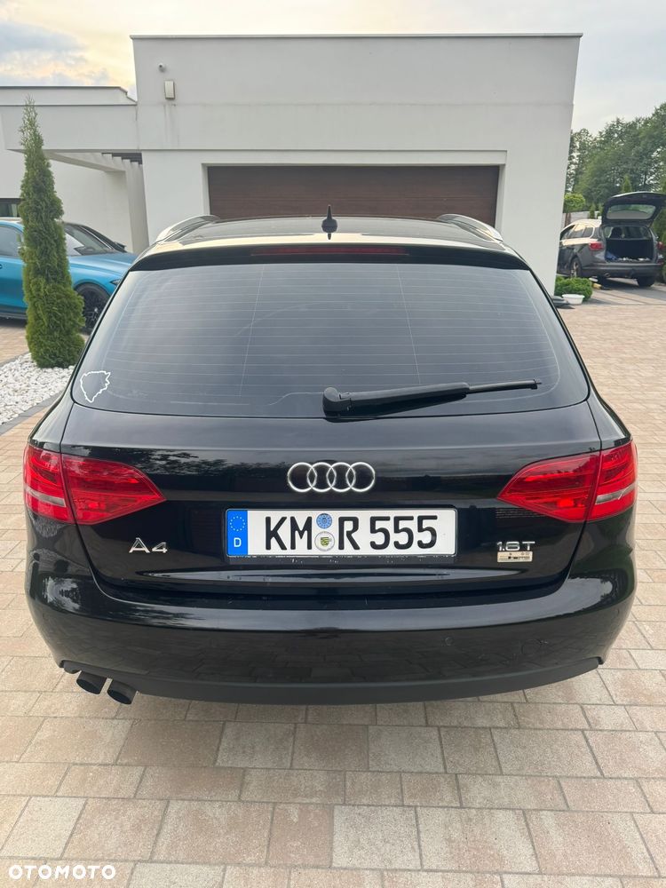 Audi A4 Avant 1.8 TFSI Ambiente - 4