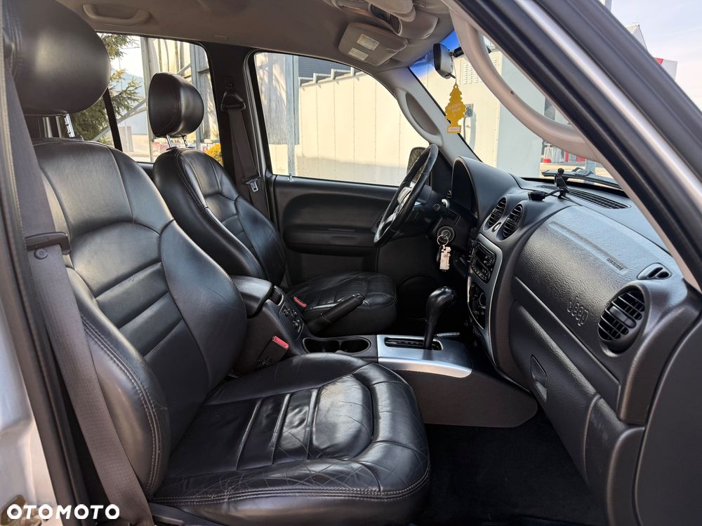 Jeep Cherokee 3.7L Limited - 8